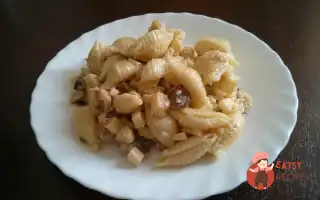 Салат Із Копченої Риби, Макаронів Та Яблук
