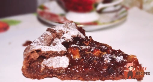 Шоколадно-яблучний пиріг