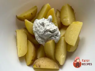 Крок 8: Салат з цибулею та картоплею
