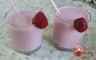 Ванільний Молочний Коктейль Із Полуницею