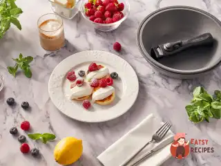 Сирники з кремом із сметани