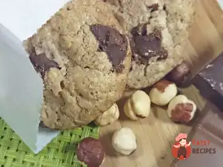 Вівсяне печиво з шоколадом та фундуком
