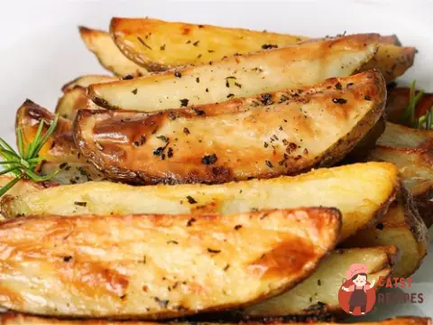 Картопля по-сільському з розмарином