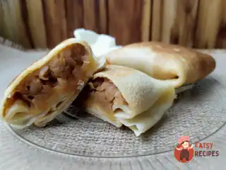 Млинці з яблуком та корицею