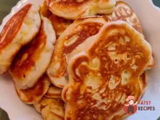 Оладки з яблуками