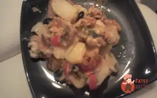 М'яСо З Овочами Під Вершково-Сирним Соусом