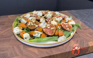 Салат Із Запеченим Гарбузом, Блакитним Сиром Та Інжиром