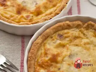 Французький сирний пиріг з яблуками та шинкою