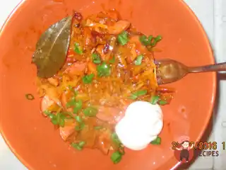Солянка із сосисками