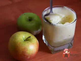 Яблучний мус-самбук