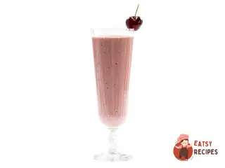 Смузі з вишнею та мигдалем