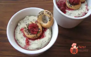 Манна Каша З Маком, Сушками Та Малиновим Варенням