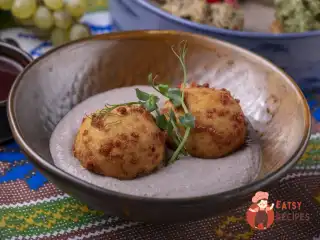 Пончики з кукурудзяного борошна