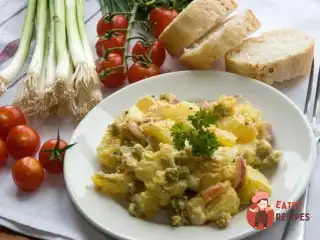 Картопляний салат з горошком та кінзою