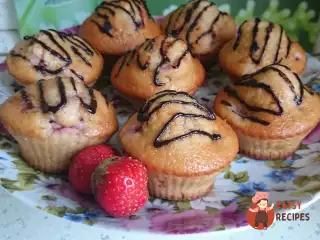 М'ятні мафіни з полуницею