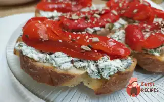 Брускета з печеним перцем