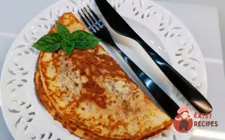 Яєчний млинець з начинкою для кето-дієти