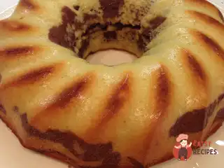 Пиріг «Зебра» на мацоні