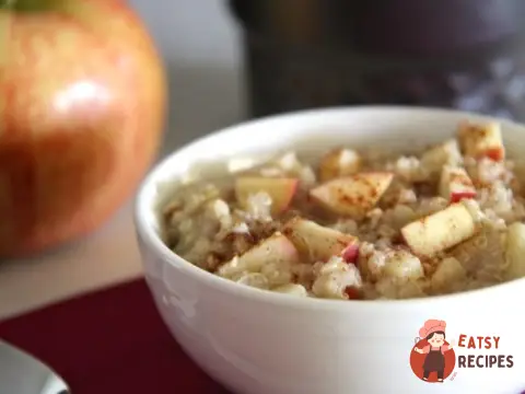 Кіноа з яблуком та корицею