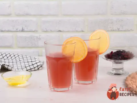 Компот із сушеної журавлини