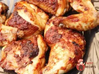 Курка на грилі в соусі з інжиру