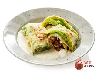 Голубці болоньєзе