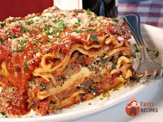 Лазання з грибами, хересом та збитими вершками