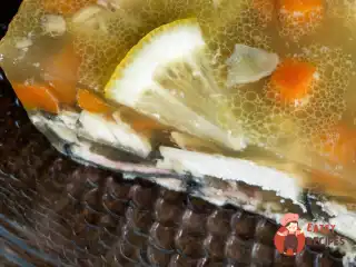 Заливне з осетрини