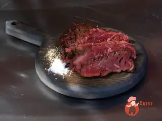 Стейк м'ясника на мангалі