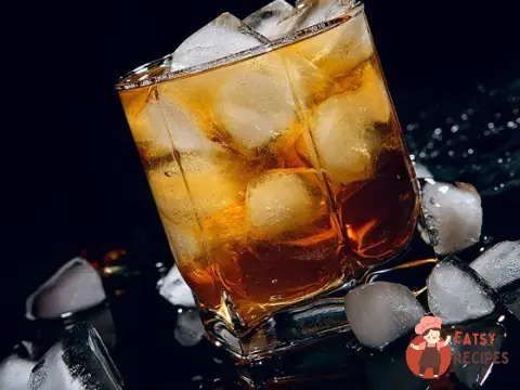 Коктейль із віскі з лаймом