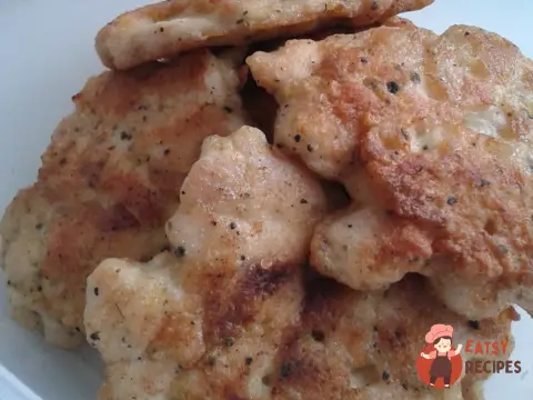 Курячі оладки з часником