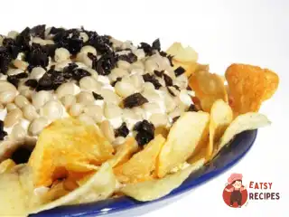 Салат з кукурудзи та чорносливу