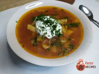 Борщ із пекінською капустою