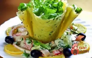 Салат У Кошиках Із Пармезану