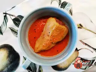 Фаршировані перці з томатною пастою