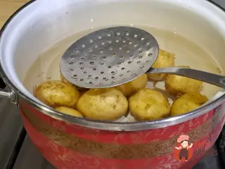 Крок 5: Молода картопля в мундирі