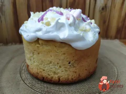 Класичний пасхальний куліч