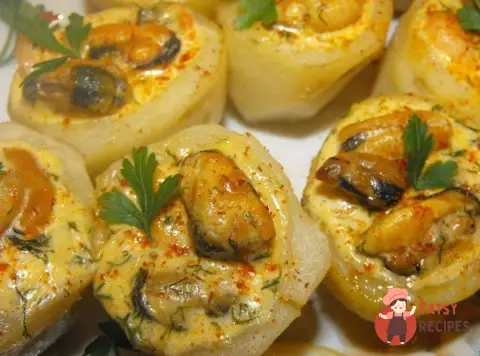 Картопляна закуска з мідіями