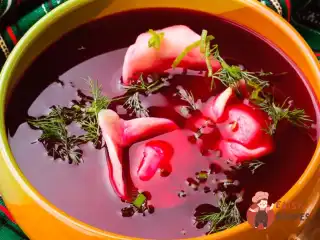 Борщок із «вушками»