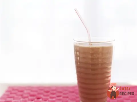 Фруктовий шийк з кокосовими вершками