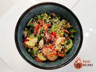 Овочевий салат із в'яленими томатами