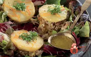Теплий Салат Із Цесарки Зі Смаженими Яблуками