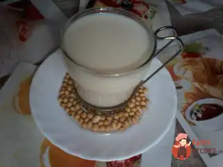 Соеве молоко