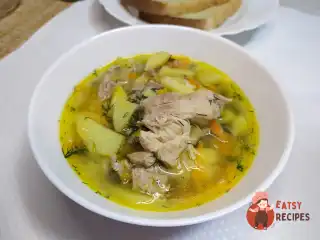 Суп із тушонкою