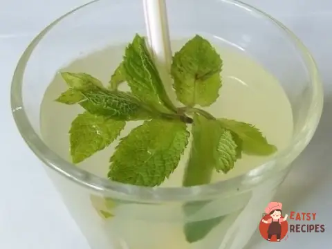 Лимонад з м'ятою.