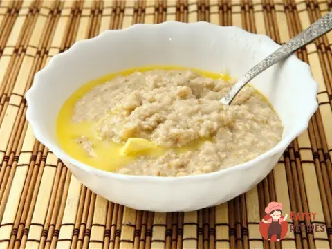 Каша з вівсяних пластівців