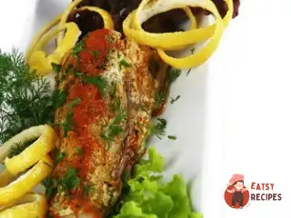 Тунець з м'ятою, часником, томатами та білим вином