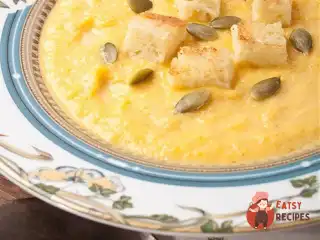 Гарбузовий суп з грушами та корицею