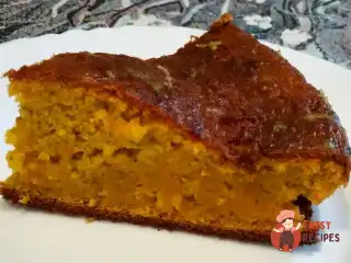 Морквяний пиріг