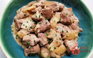 Печінка у вершковому соусі